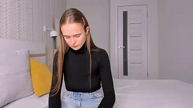 Snapshot of LilMary_ chatting on October 2025 09:46:02 AM LilMary online show from October 2025 09:46:02 AM