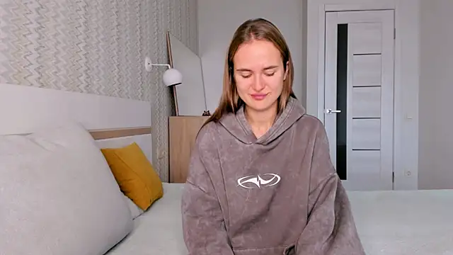 Snapshot of LilMary_ chatting on November 2025 08:15:01 AM LilMary online show from November 2025 08:15:01 AM