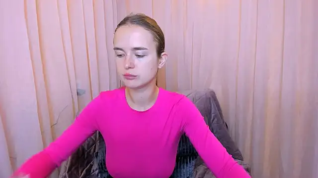 Snapshot of LilMary_ chatting on November 2025 06:45:02 AM LilMary online show from November 2025 06:45:02 AM