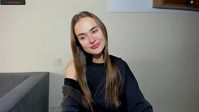 Snapshot of LilMary_ chatting on December 2025 09:26:01 AM LilMary online show from December 2025 09:26:01 AM