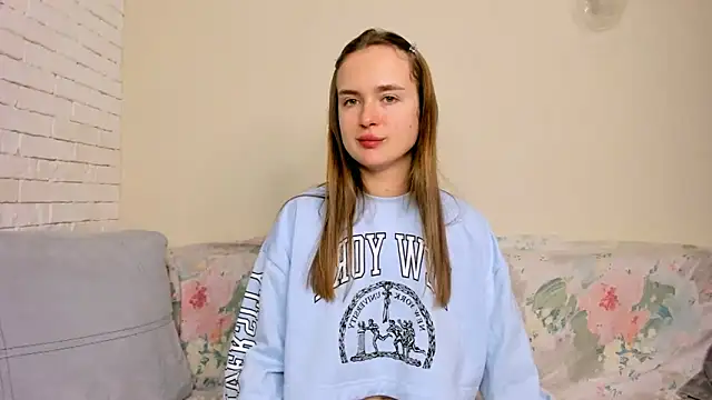 Snapshot of LilMary_ chatting on February 2026 08:07:02 PM LilMary online show from February 2026 08:07:02 PM