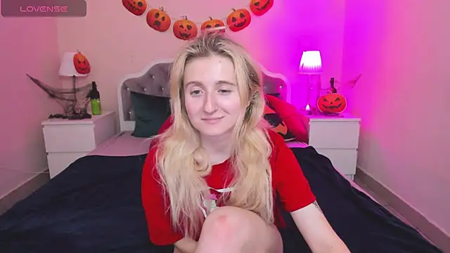 CamillaDreamer online show from October 2025 05:52:01 PM