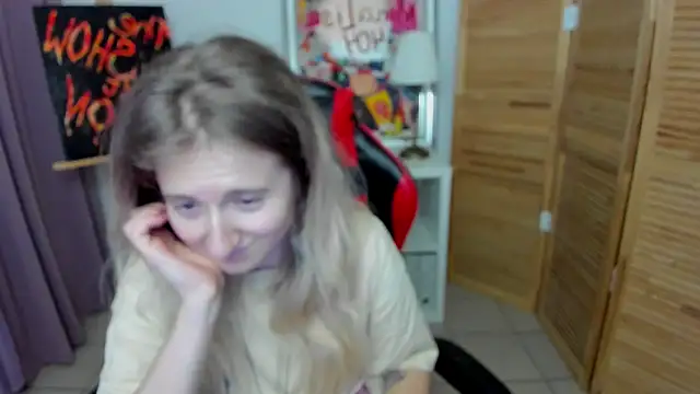 Snapshot of CamillaDreamer chatting on July 2026 10:59:02 PM CamillaDreamer online show from July 2026 10:59:02 PM