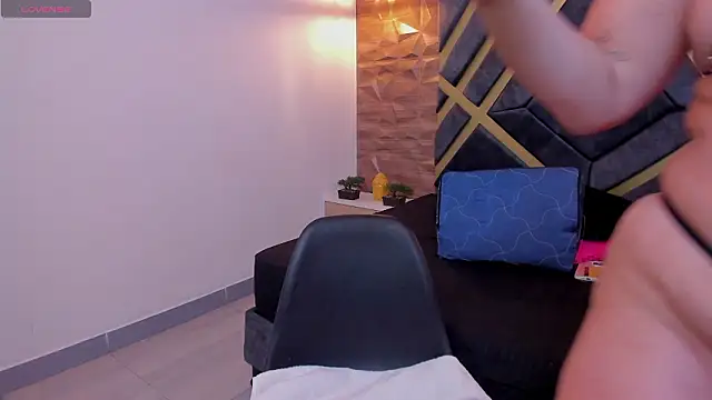 Valka Ross online show from February 2026 05:25:02 AM