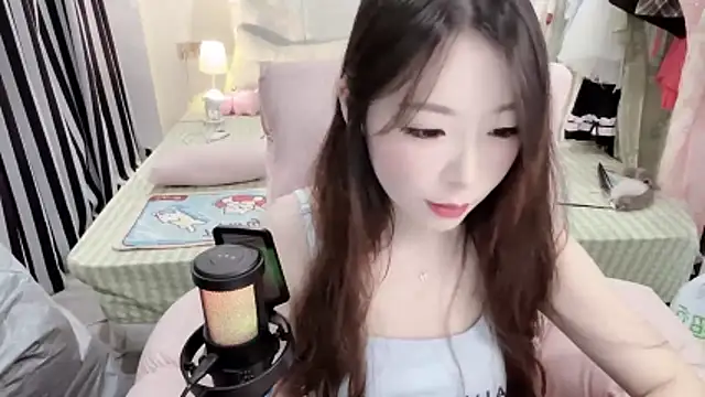 Snapshot of Gardenia-222 chatting on August 2026 01:49:02 PM Gardenia-222 online show from August 2026 01:49:02 PM