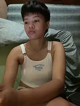 Snapshot of Obre17 chatting on October 2025 02:54:01 AM Obre17 online show from October 2025 02:54:01 AM