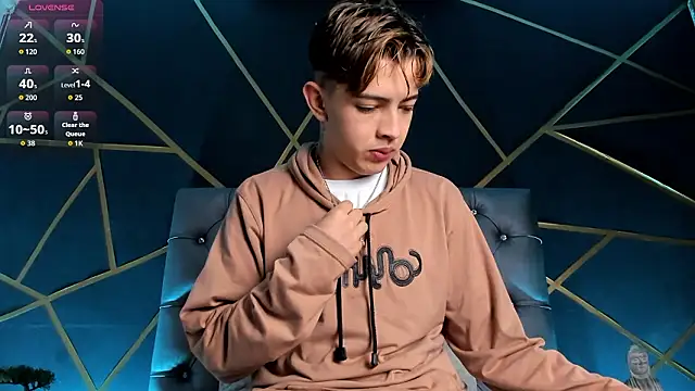 Snapshot of Lian_Miller1_ chatting on February 2026 12:31:01 PM Lian Miller1 online show from February 2026 12:31:01 PM