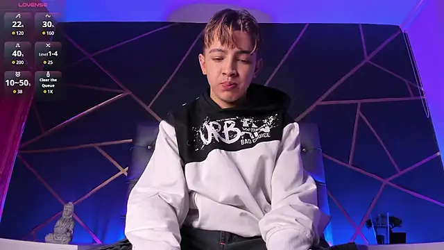 Snapshot of Lian_Miller1_ chatting on February 2026 12:23:01 PM Lian Miller1 online show from February 2026 12:23:01 PM