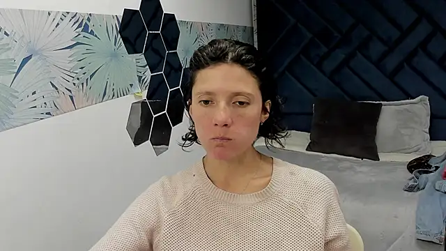 Valery More   online show from November 2025 12:27:02 PM