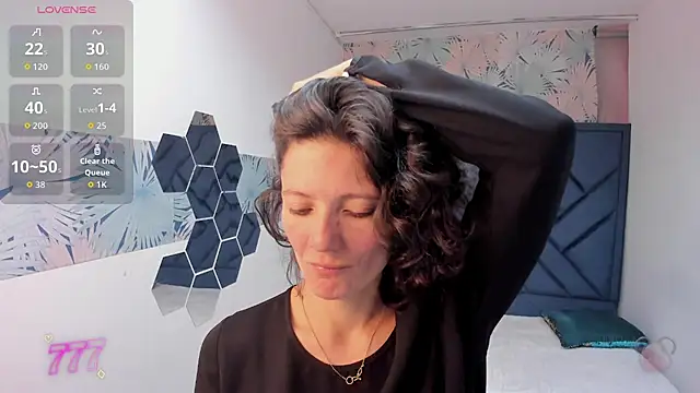 Snapshot of Valery_More__ chatting on June 2026 01:15:02 PM Valery More online show from June 2026 01:15:02 PM