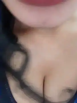 Snapshot of Meenu_rani6 chatting on July 2026 08:52:02 PM Meenu rani6 online show from July 2026 08:52:02 PM