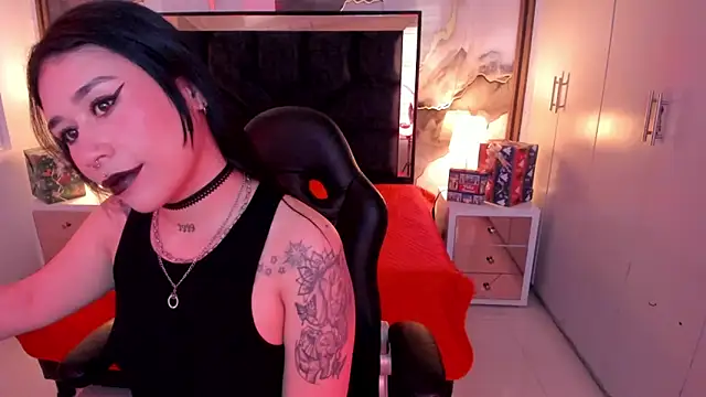 SusanVilla online show from December 2025 09:31:02 PM