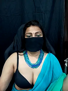 nakedqueen4u online show from October 2025 06:27:02 PM