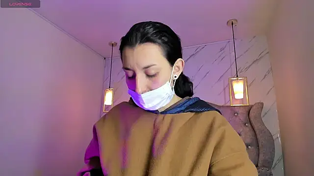 Snapshot of Iris__77 chatting on December 2025 06:45:02 PM Iris 77 online show from December 2025 06:45:02 PM