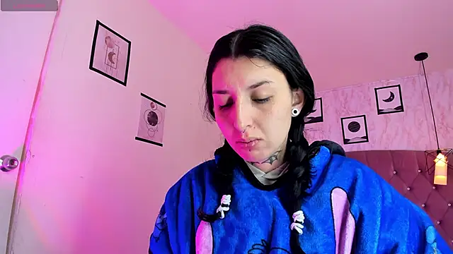 Snapshot of Iris__77 chatting on January 2026 11:59:01 AM Iris 77 online show from January 2026 11:59:01 AM