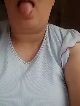 emanittabella123 online show from October 2025 04:26:01 AM