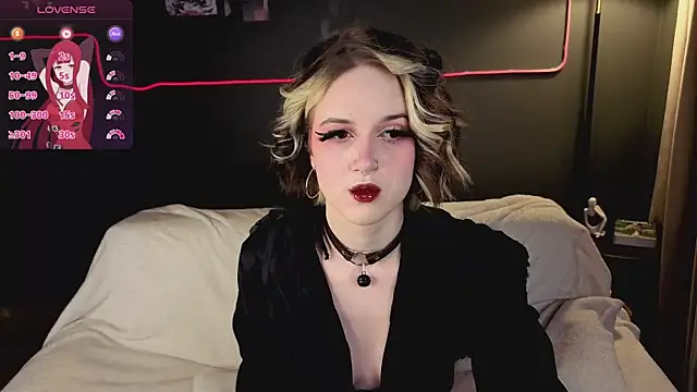 luna son online show from March 2026 09:20:02 PM