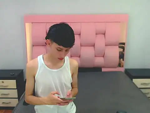 thaigo twink38 online show from October 2025 10:11:02 PM