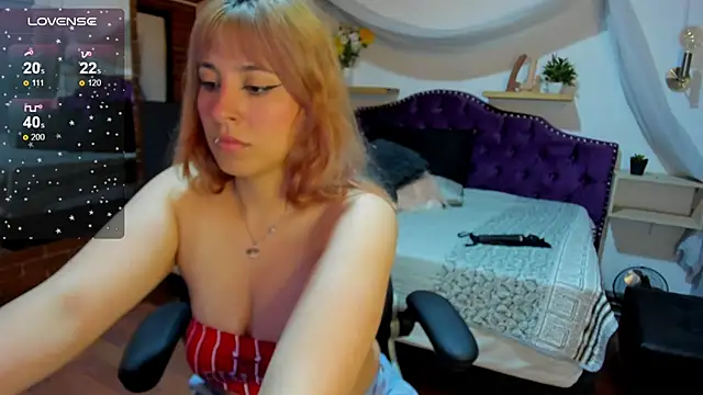 sophialyh 1 online show from October 2025 12:28:02 PM