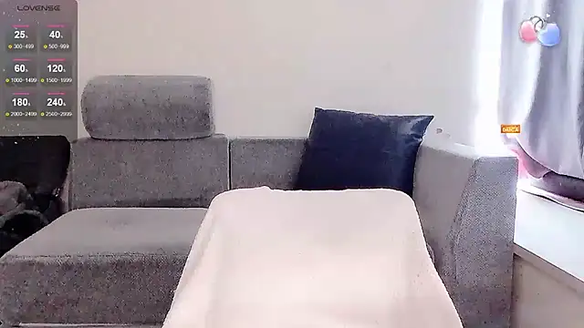 Smile-- online show from January 2026 02:47:02 AM