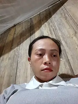 Tuyet xx online show from October 2025 12:41:02 PM