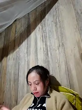 Tuyet xx online show from October 2025 01:06:02 PM