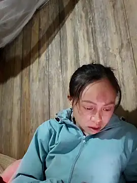 Tuyet xx online show from November 2025 10:58:02 PM