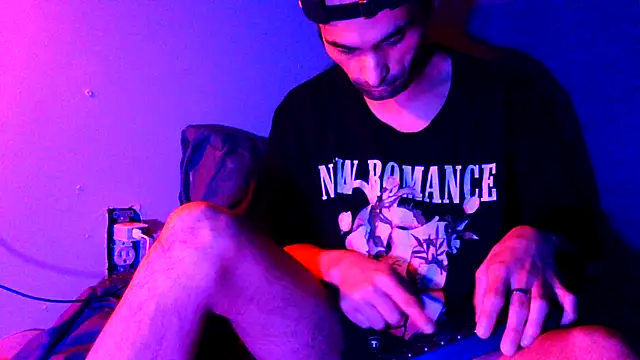 highinhtxx online show from October 2025 10:15:01 PM