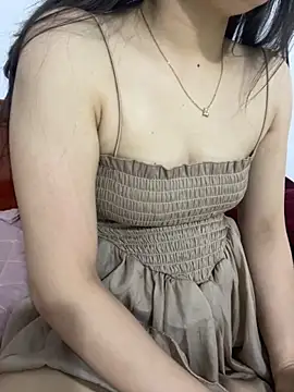 lee ly online show from October 2025 06:25:01 AM