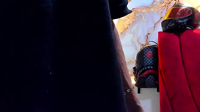 daniscot online show from December 2025 04:52:01 AM