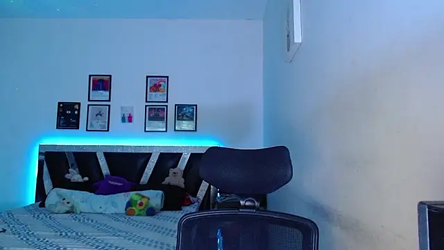 Snapshot of Sebasxxl12 chatting on February 2026 07:01:01 AM Sebasxxl12 online show from February 2026 07:01:01 AM