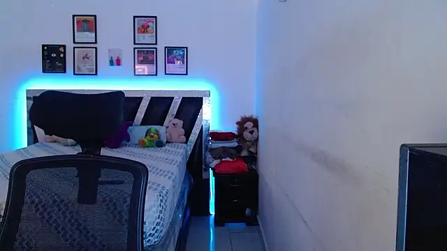 Snapshot of Sebasxxl12 chatting on February 2026 04:00:01 PM Sebasxxl12 online show from February 2026 04:00:01 PM