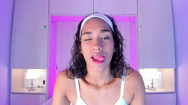 AnahiCollins online show from May 2026 11:40:01 AM