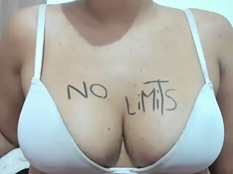 Valentinahot7 online show from October 2025 12:04:02 PM