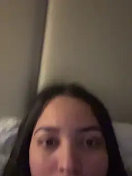 labella0101 online show from September 2025 01:00:01 AM