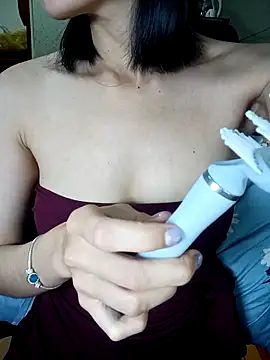 BiCute688 online show from November 2025 06:58:01 AM