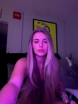 EllieEllxx online show from October 2025 08:16:02 PM