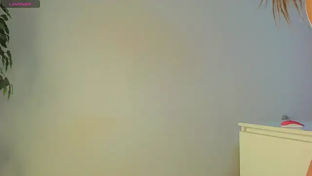 Snapshot of trixietaylor chatting on April 2026 03:49:02 PM trixietaylor online show from April 2026 03:49:02 PM