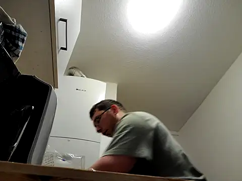 stivi2526 online show from November 2025 06:06:01 PM