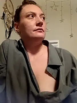 Snapshot of Smith00769 chatting on October 2025 03:31:02 AM Smith00769 online show from October 2025 03:31:02 AM