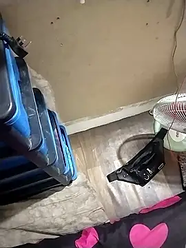 Snapshot of MeltingChapter6 chatting on September 2025 09:53:01 PM MeltingChapter6 online show from September 2025 09:53:01 PM