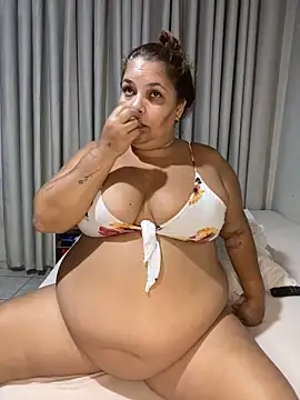 Snapshot of Livpoppe chatting on February 2026 12:53:01 AM Livpoppe online show from February 2026 12:53:01 AM