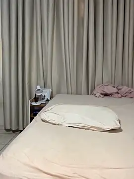 Snapshot of Livpoppe chatting on February 2026 10:47:02 AM Livpoppe online show from February 2026 10:47:02 AM