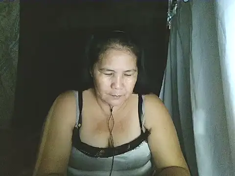 Snapshot of milagrose_rose chatting on May 2026 11:25:01 AM milagrose rose online show from May 2026 11:25:01 AM