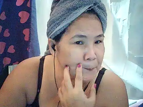 Snapshot of milagrose_rose chatting on June 2026 11:38:02 PM milagrose rose online show from June 2026 11:38:02 PM