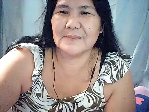 Snapshot of milagrose_rose chatting on June 2026 11:18:02 PM milagrose rose online show from June 2026 11:18:02 PM
