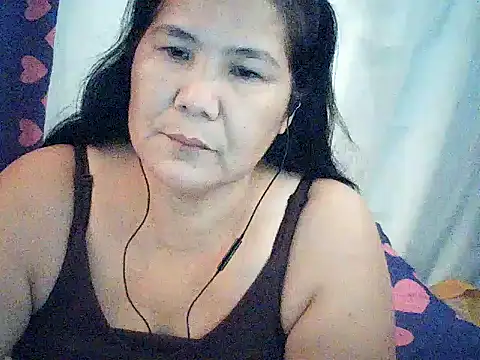 Snapshot of milagrose_rose chatting on June 2026 11:40:02 PM milagrose rose online show from June 2026 11:40:02 PM