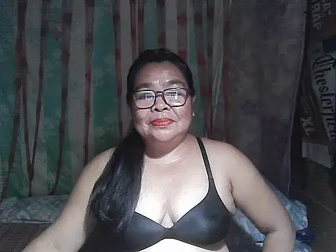 Snapshot of cris_tita chatting on April 2026 10:57:02 AM cris tita online show from April 2026 10:57:02 AM