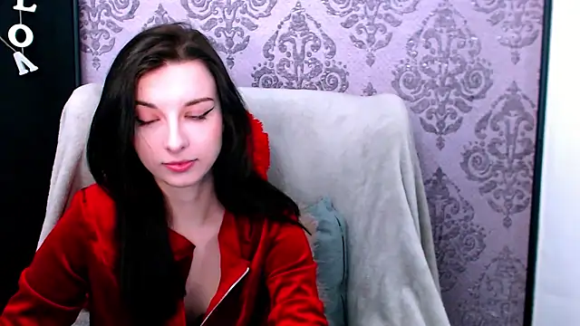 DominantLuna online show from March 2026 08:45:01 PM