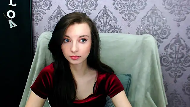 Snapshot of DominantLuna chatting on May 2026 07:41:02 PM DominantLuna online show from May 2026 07:41:02 PM